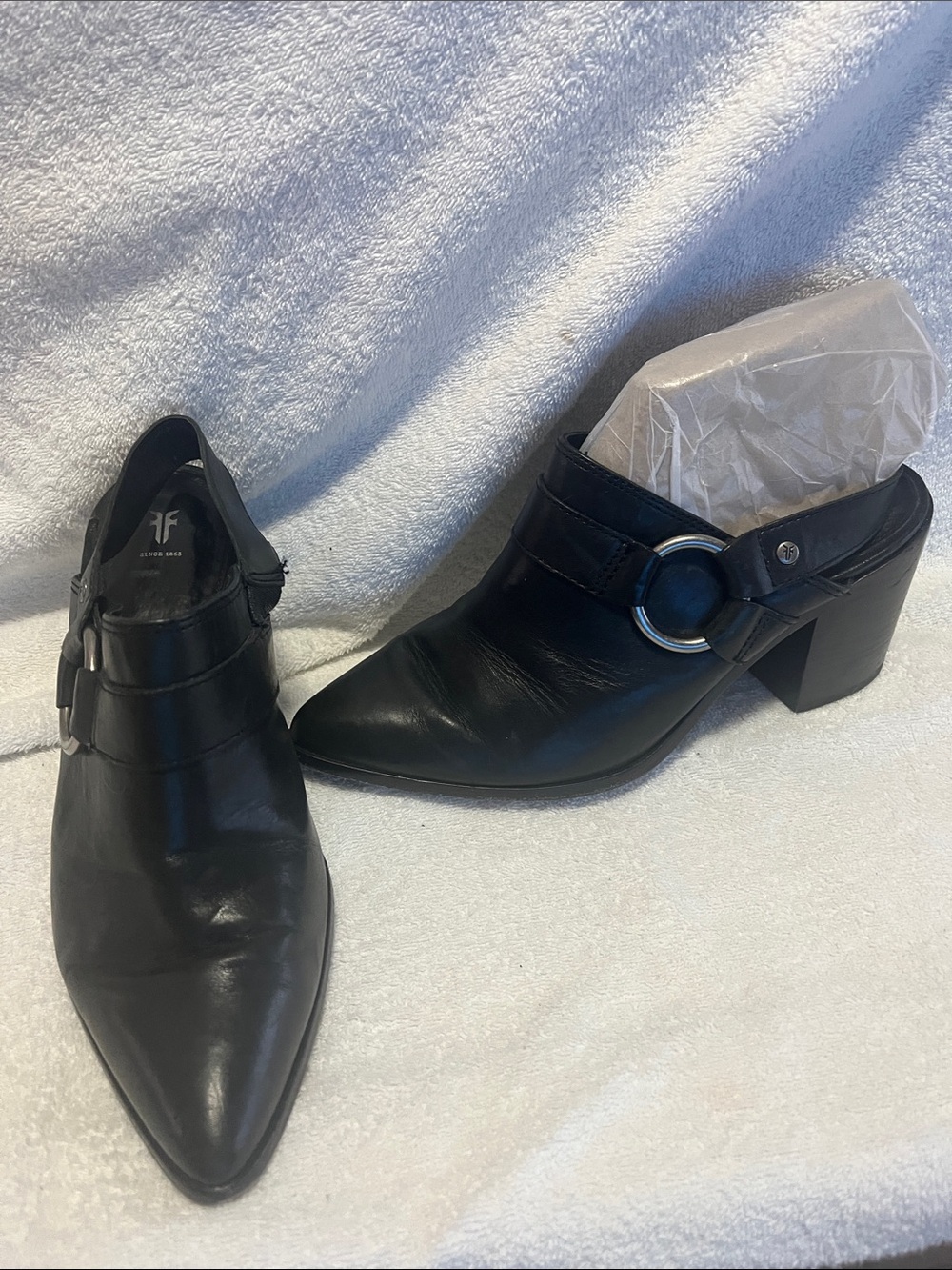 Frye Black Leather Pointed Toe Slingback Mules with Silver Ring